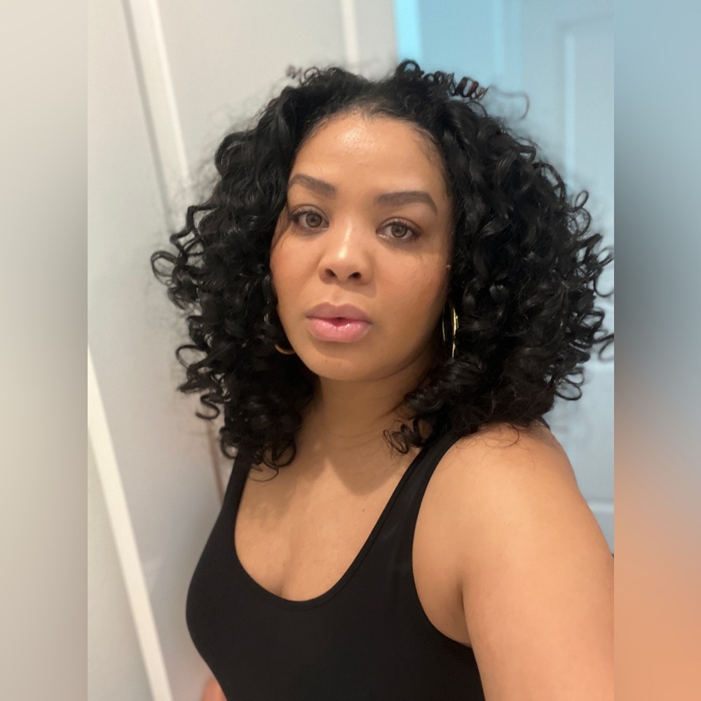 Meet your Posher, Eboni